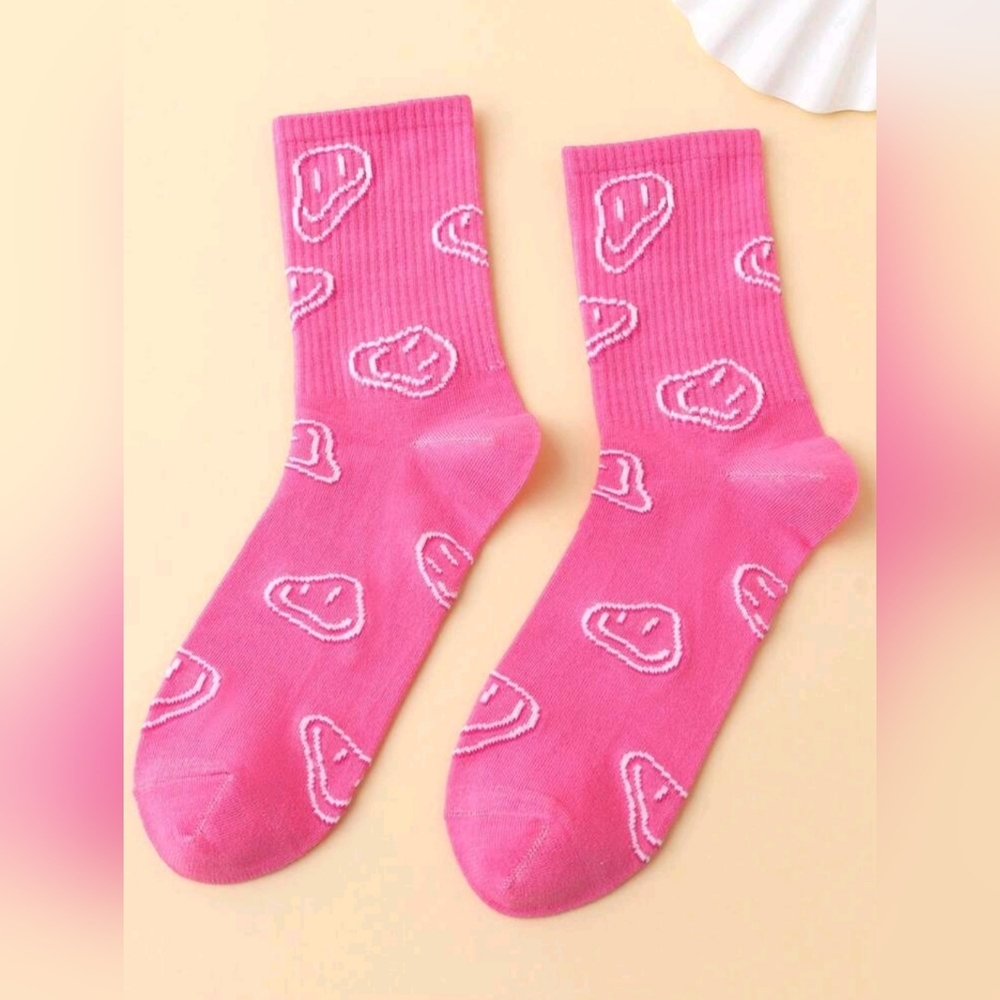 Fashionable Pink Face Pattern Jacquard Mid-Calf Socks